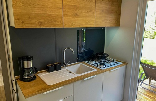 Luxembourg Ardennes Maison | Luxurious Bourscheid mobile home, Resort Walsdorf, 7 guests, terrace views. Ideal for nature and peace.
