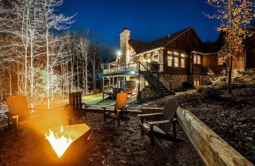 Ellicottville Maison | Luxurious Chalet! Hot-tub, Bonfire & Ideal Location for Skiing & Town