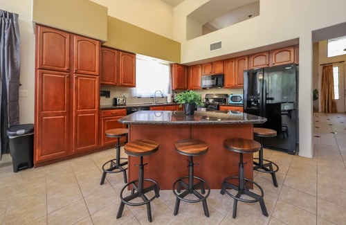 Tucson Maison | Luxurious, Clean&Comfy|King Bed|Garage|AC|PetsOk