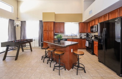 Tucson Maison | Luxurious, Clean&Comfy|King Bed|Garage|AC|PetsOk