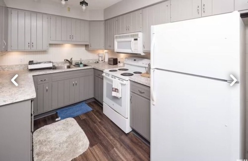 Moline Copropriété | Luxurious Condo family-friendly Closer to attractions! Eatery,Walmart&lot more!