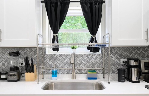 Little Village Appartement | Luxurious, Cozy Beauty 10 min from Downtown Chicago