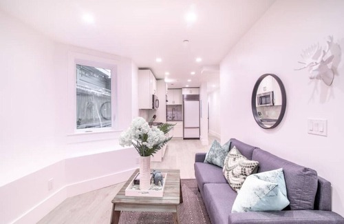 Inner Mission Appartement | Luxurious Dolores Park Beauty with Private Garden!