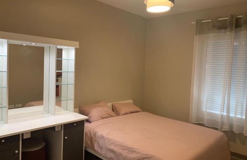 Bondy Appartement | Luxurious Flat in Bondy, (In front of the Train station)