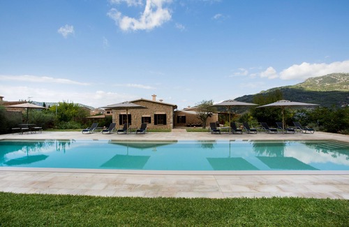 Soller Villa | Luxueuse villa historique sur plus d'un acre de jardin + piscine privée chauffée