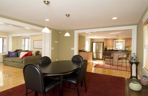 Inman Square Maison | Cambridge Vacation Room # 3 dans une belle maison
