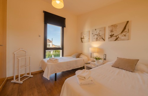 Albons Maison | Maison luxueuse à 5 min de la plage. Jardin et piscine privée dans un environnement unique