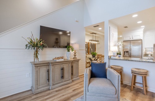 Tallahassee Copropriété | Luxurious Living, Fully Renovated w/ Amenities