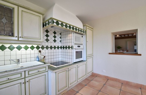 Verneuil Villa | Luxueuse demeure à Verneuil avec jardin clôturé