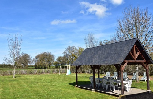 Verneuil Villa | Luxueuse demeure à Verneuil avec jardin clôturé