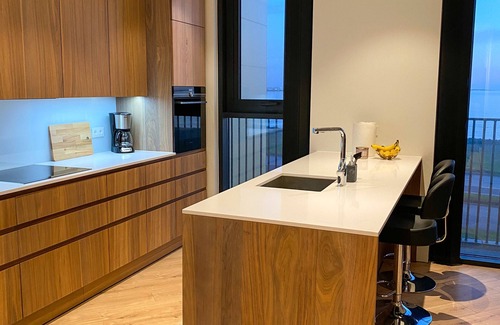 Laekir Appartement | Luxurious modern apartment in Reykjavik with ocean view!