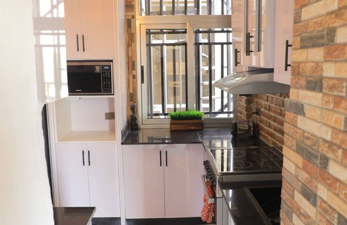 Kirkos Appartement | Luxurious Modern Traditional 2b/2ba apartment with WiFi in Addis Ababa