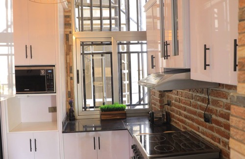 Kirkos Appartement | Luxurious Modern Traditional 2b/2ba apartment with WiFi in Addis Ababa