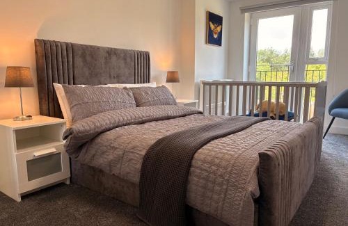 Offerton Maison | Luxurious New Home Near Airport