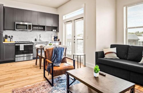 West Oak Hill Appartement | Luxurious New Unit 1Bd1Ba Pool, Golf Sim