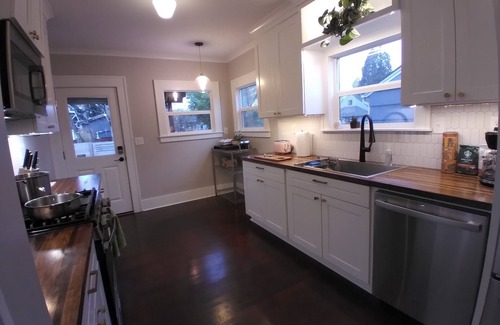 Kenton Maison | Luxurious newly remodeled historic home in Portlands Kenton neighborhood