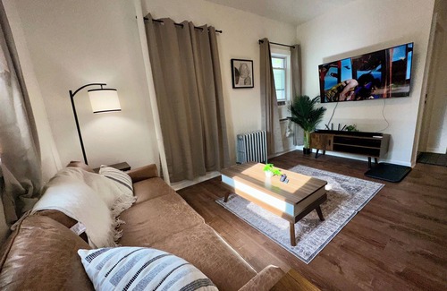 Belleville Appartement | Luxurious Newly-Renovated, Near Hospitals & Short trip to NYC. Pets Welcome!