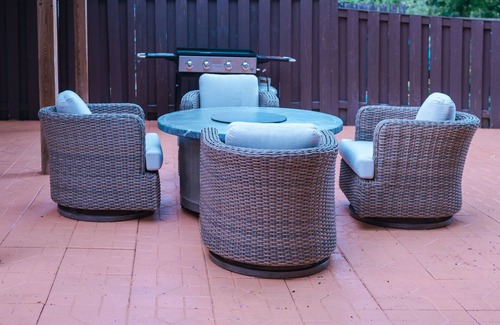 Lake Ridge Appartement | Luxurious Open Concept Space With Amazing Patio