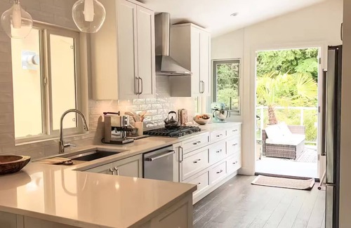 Pemberton Heights Maison | Luxurious Pemberton Heights Home on Sowden Park