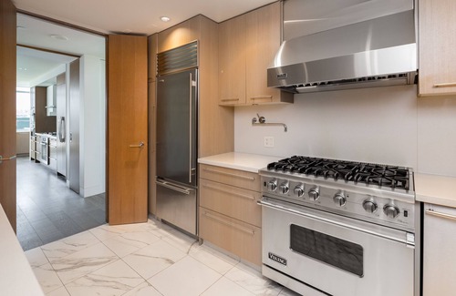 Downtown Vancouver Hôtel | Luxurious Penthouse in Trendy Yaletown with Private Rooftop Pool