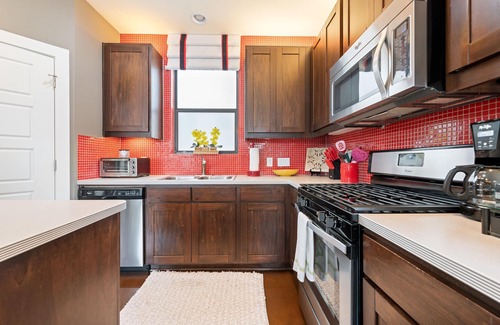 North Austin Civic Association Copropriété | LUXURIOUS Posh Condo 3 lits / 3 salles de bain complètes! Déco haut de gamme à 5 minutes du domaine
