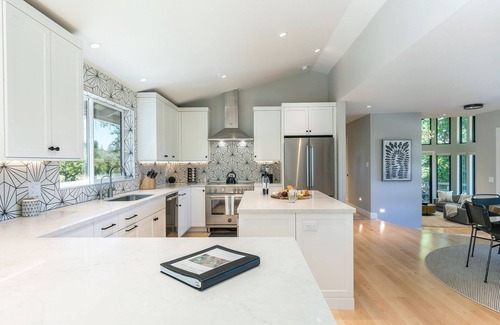 Graton Maison | Luxurious Retreat In The Vineyards Green Valley Oasis