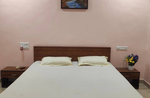 Diveagar Station Balnéaire | Luxurious Rooms. 5 min Walk to the Beach. 970m to Suvarna Ganesh Mandir.