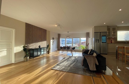 Hisings Backa Maison | Luxurious Villa With Free Parking