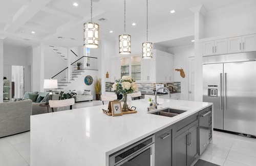 Marco Island Maison | Luxurious Spacious 6-bedroom, 8-Bath house on fantastic Marco Island