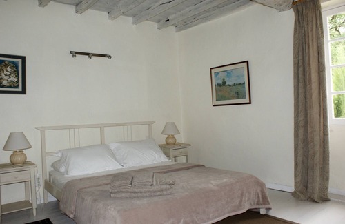 Venes Autre | Grande et luxueuse ferme en pierre avec piscine chauffée dans magnifique cadre