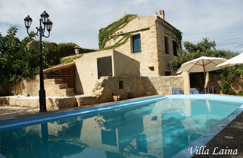 Pyrgos Psilonerou Villa | ★ Luxurious stone villa, totally private pool, peaceful, near sea, WiFi, parking