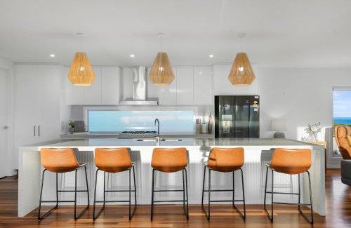 Ocean Grove Maison | Luxurious Terrace Hideaway with a Heated Pool
