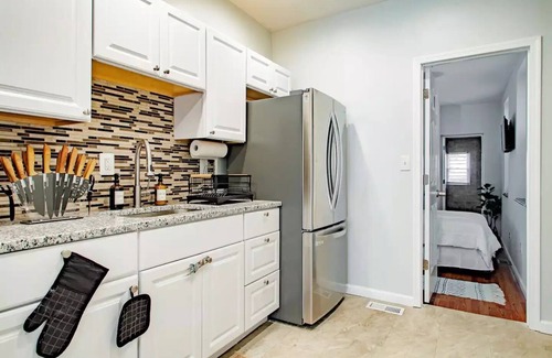 Downtown Baltimore Maison | Luxurious Three Bedroom in Patterson Park