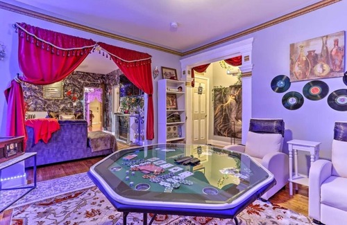 Newark Appartement | Luxurious Tranquil Home--10 minutes downtown