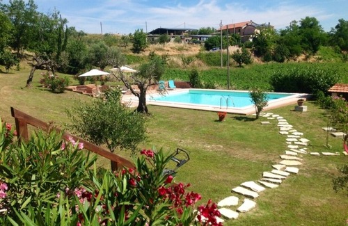 Villa Celiera Appartement | Luxurious vacation apartment with pool in the Gran Sasso National Park