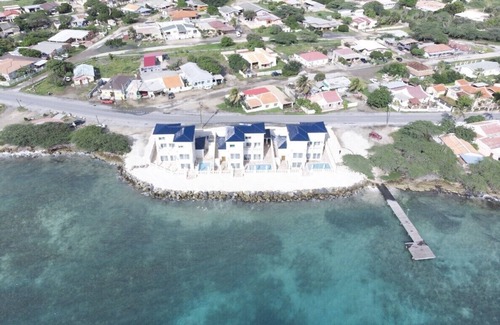 De Bruynewijk Villa | Luxueuse Villa Fillipe 3- Tout Neuf! Vue sur la mer: spacieuse, piscine privée et climatisation