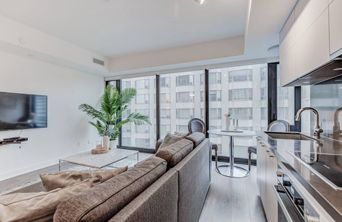 Bloor-Yorkville Copropriété | Luxurious Yorkville Condo Downtown Toronto 1br/1ba