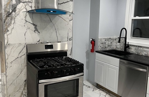 Newark Appartement | Luxuriously furnished 4 bedroom apartment