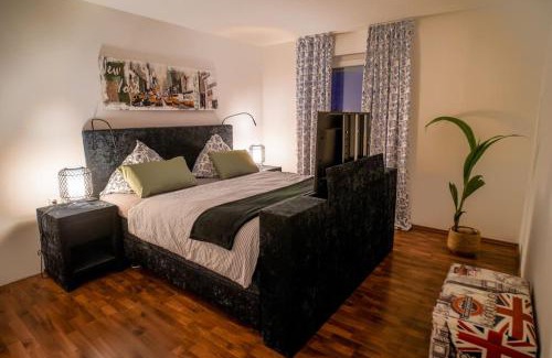 Kornwestheim Appartement | Luxury 口 Studio Knox PrimeTV 口 8min zum S-Hbf