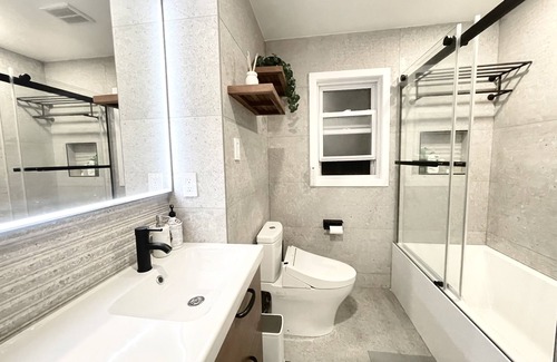 Historic Downtown Appartement | Luxury 1 bd in Jersey City 5mins to Grove St Path