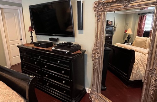 Lake Ronkonkoma Appartement | Luxury 1 Bedroom walking distance from Lake Ronkonkoma and close to the Hamptons