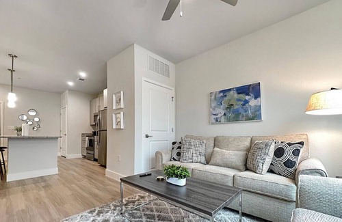 Temple Terrace Appartement | Luxury 1 BR Near Moffitt and USF and Busch Gardens