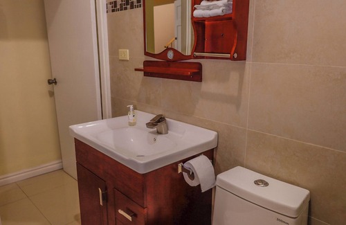 Eastwood Park Lit Et Petit-Déjeuner | Luxury 12-bedroom bed & breakfast with AC, WiFi in lovely Kingston