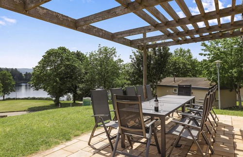 Kell am See Maison | Luxury 12-person bungalow in the holiday park Landal Hochwald