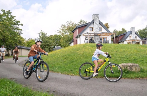 Kell am See Maison | Luxury 12-person bungalow in the holiday park Landal Hochwald