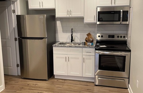 Point Breeze Appartement | Luxury 1br 1ba APT 10mins to Airport + Wells Fargo + Lincoln Financial Field
