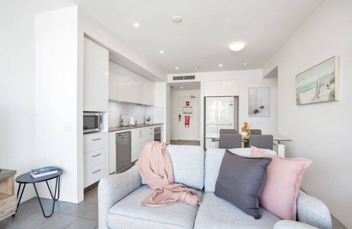 Cairns Central Business District Appartement | Luxury 1BR Apartment @ Harbour Lights Cairns