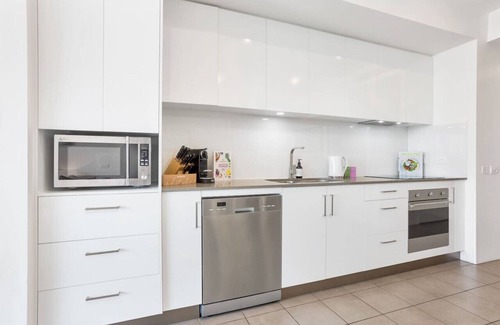 Cairns Central Business District Appartement | Luxury 1BR Apartment @ Harbour Lights Cairns