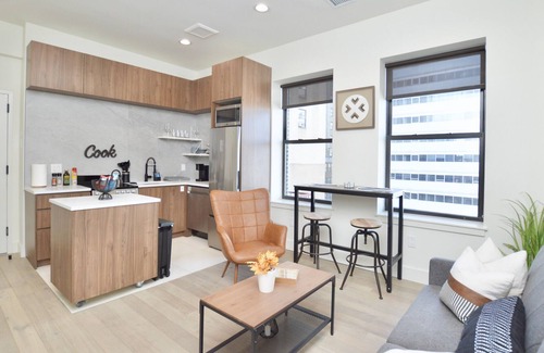 Central Business District Appartement | 🔰Luxury 1BR Apt Kng Bed Rooftop DwnTwn Newark 5🌟
