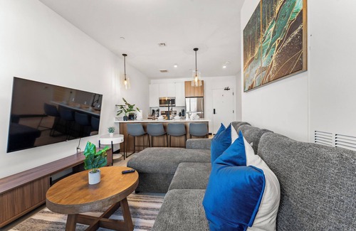 Everett Appartement | Luxury 1BR near Boston 3175